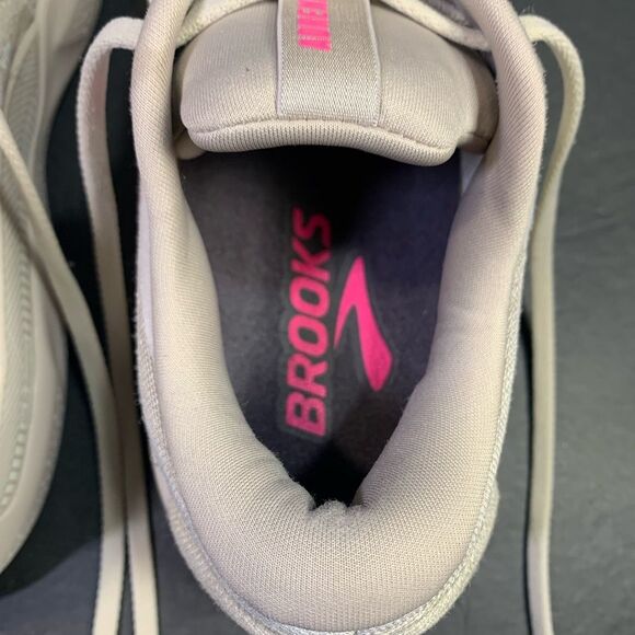 Brooks Womens Adrenaline GTS 24 Size 9 - Picture 7 of 11